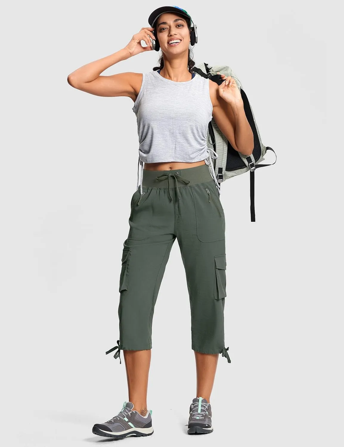 Capri Pants for Women Breathable UPF 50  Womens Cargo Capris for Summer with 8 Pockets for Hiking Travel Casual