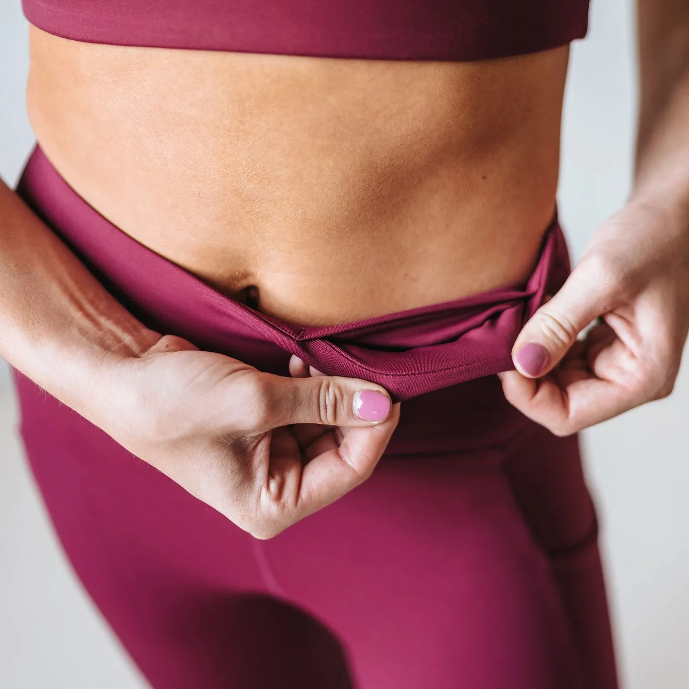 Denali Laser Cut Capris - Merlot