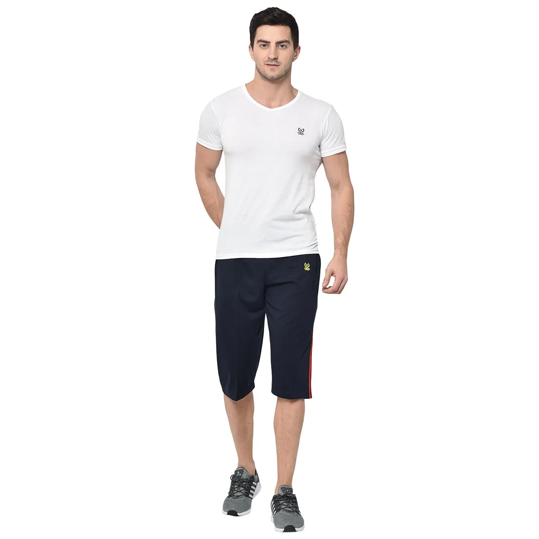 Vimal Jonney Cotton Blended Regular Fit Navy Blue 3/4th Capri For Men